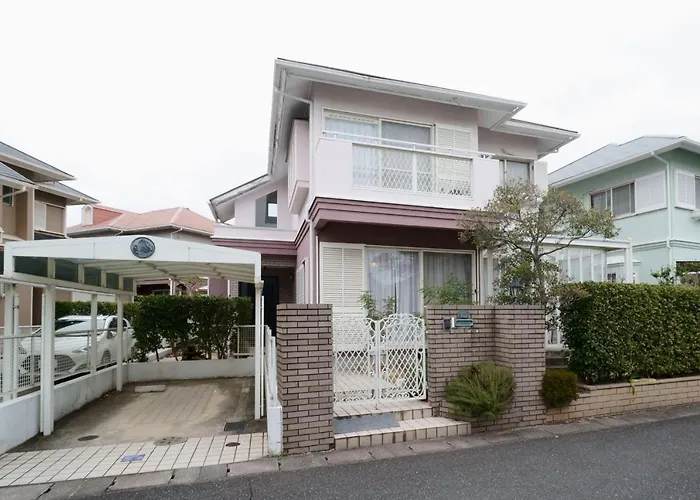 Atagohama Seaside House