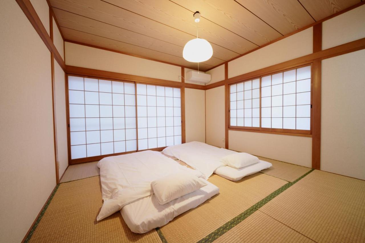 Atagohama Seaside House *